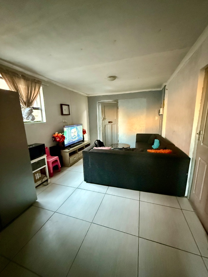 5 Bedroom Property for Sale in Vasco Estate Western Cape